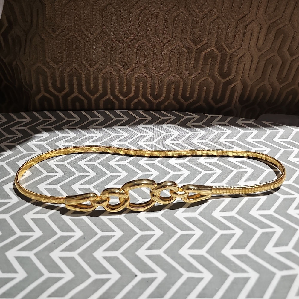 Vintage Gold Stretch Belt with Chunky Chain Detail | 31”